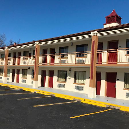 Red Roof Inn Memphis - Graceland Airport Bagian luar foto