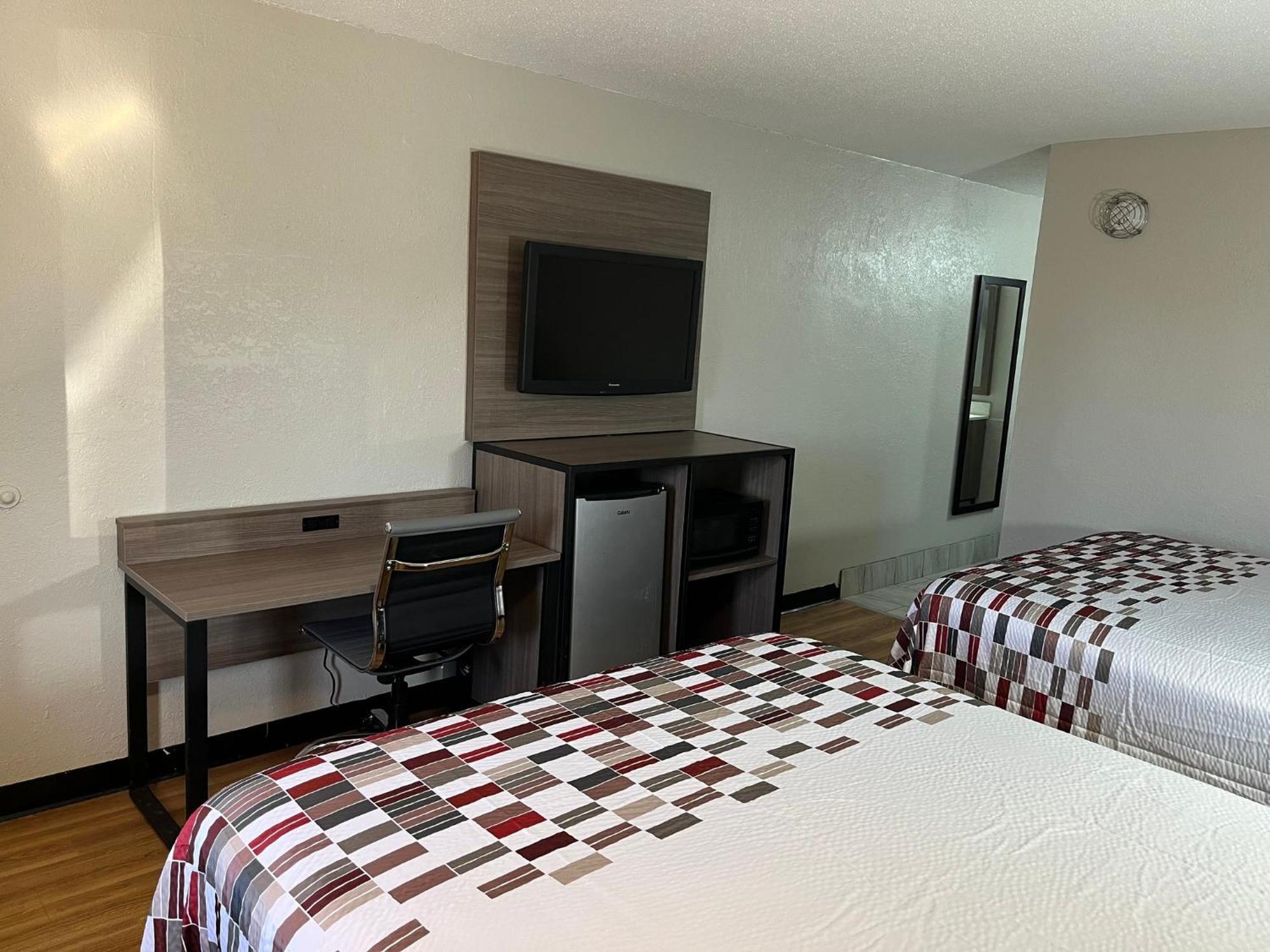 Red Roof Inn Memphis - Graceland Airport Bagian luar foto