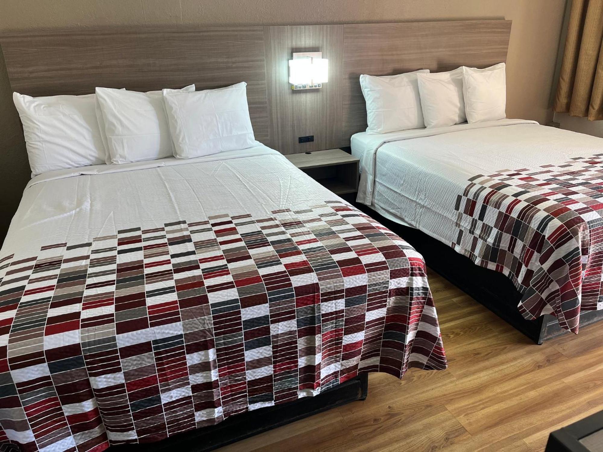 Red Roof Inn Memphis - Graceland Airport Bagian luar foto